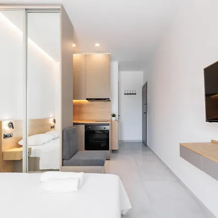 White Tower Elegance Apartament *