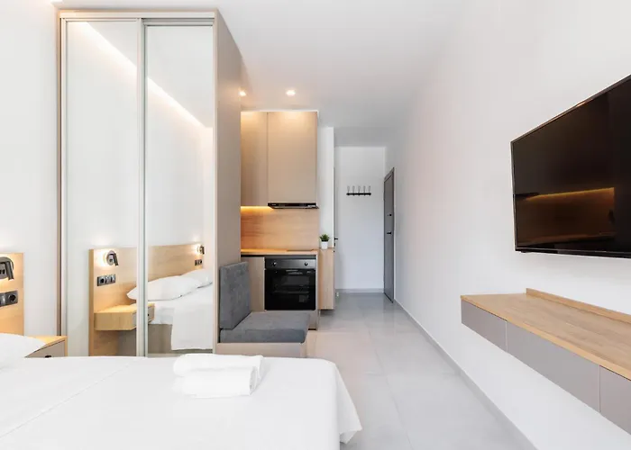 White Tower Elegance Aparthotel 3*
